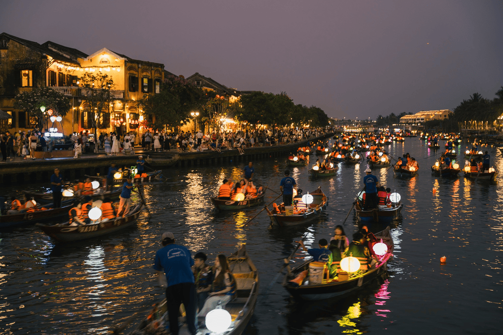 Hoai River, a destination not to be missed when coming to Hoi An, a world cultural heritage (Source: Visit Hoi An)